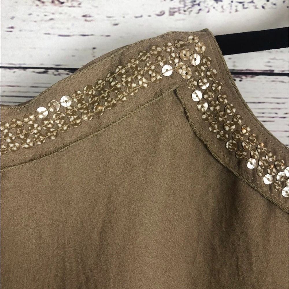 Ann Taylor Loft Sequence Top Nwt In A Size Xs - image 3